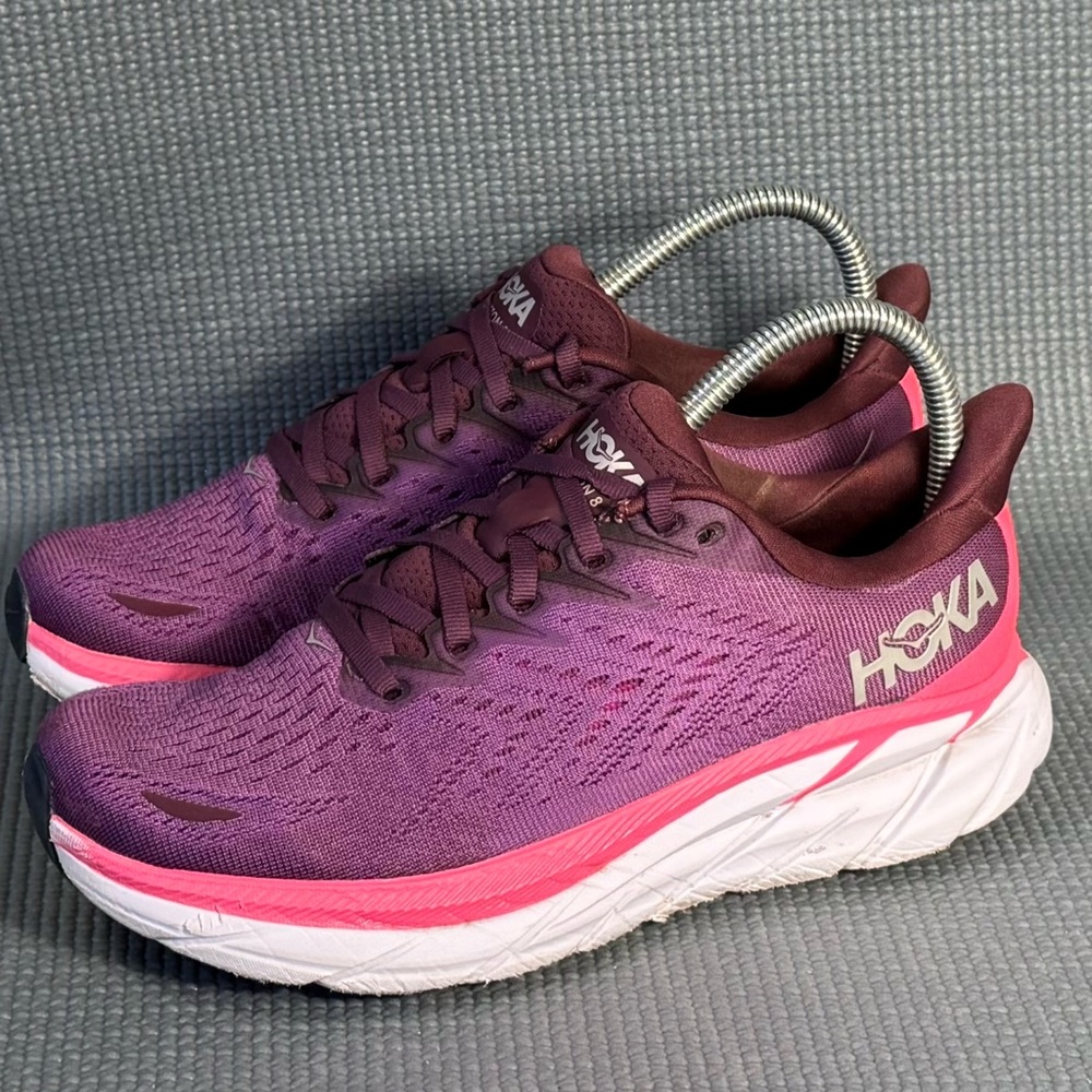HOKA One One Women’s Clifton 8 Running Shoes Grape Wine Beautyberry Size 6.5.